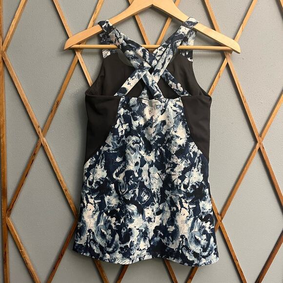 Gaiam Strappy Tank Top - Picture 2 of 3